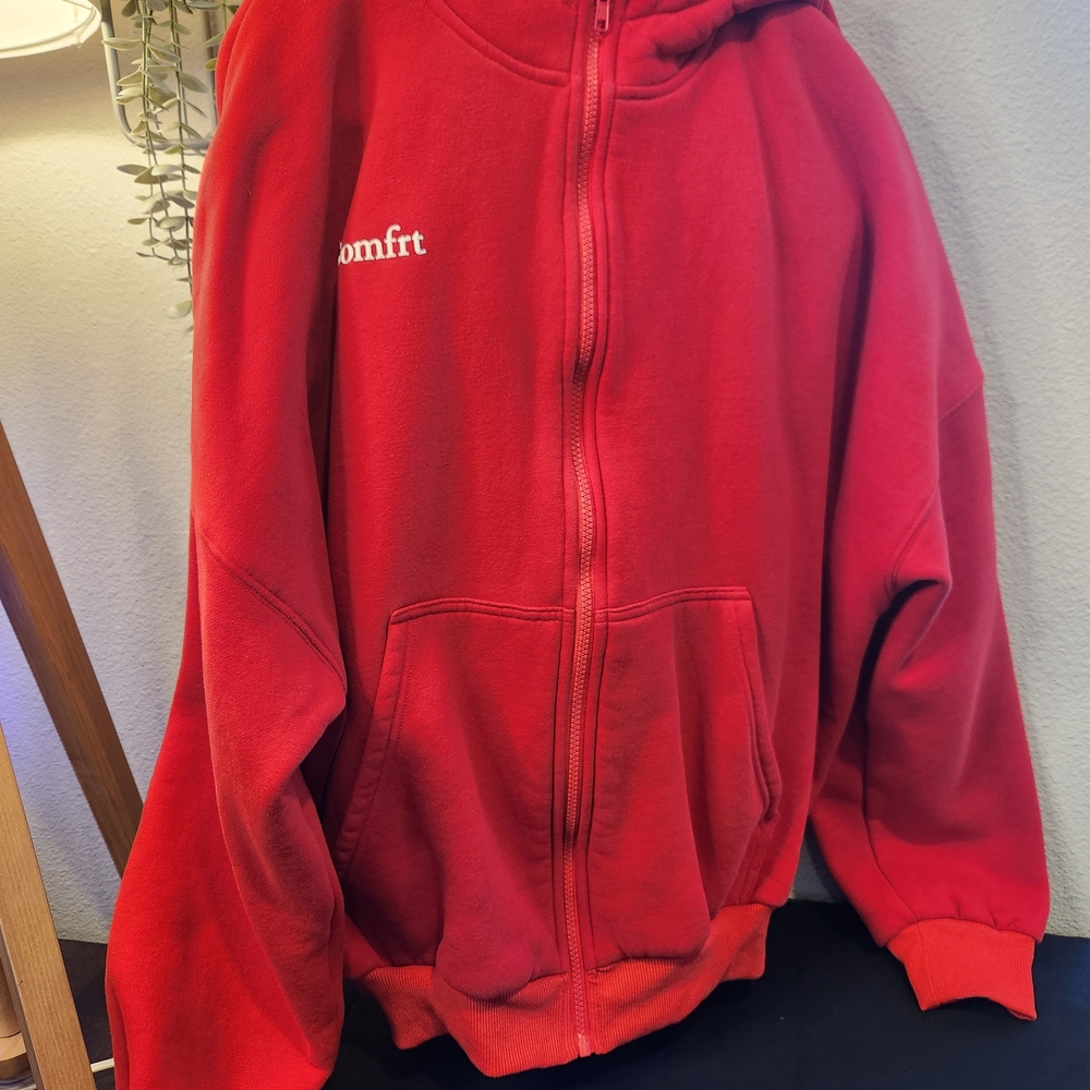 Comfrt Women's Red Track Pants & Joggers - Picture 2 of 5